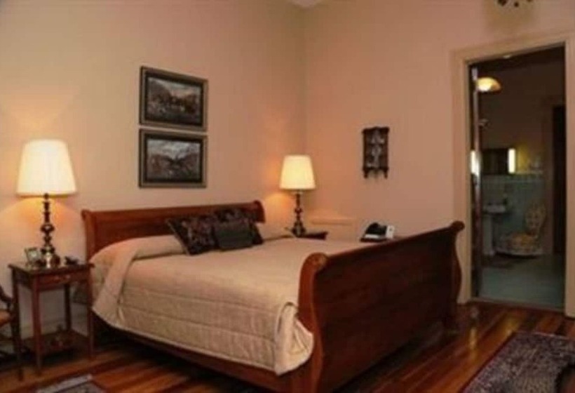 غرفة قياسية, The Bennett House Bed & Breakfast
