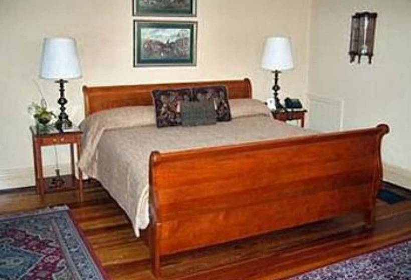 غرفة قياسية, The Bennett House Bed & Breakfast