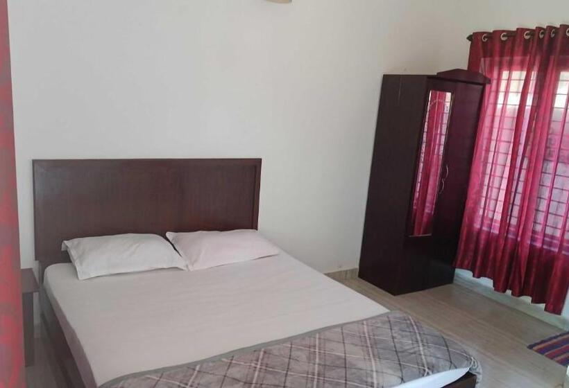デラックスルーム, Capital O Yayaz Resorts