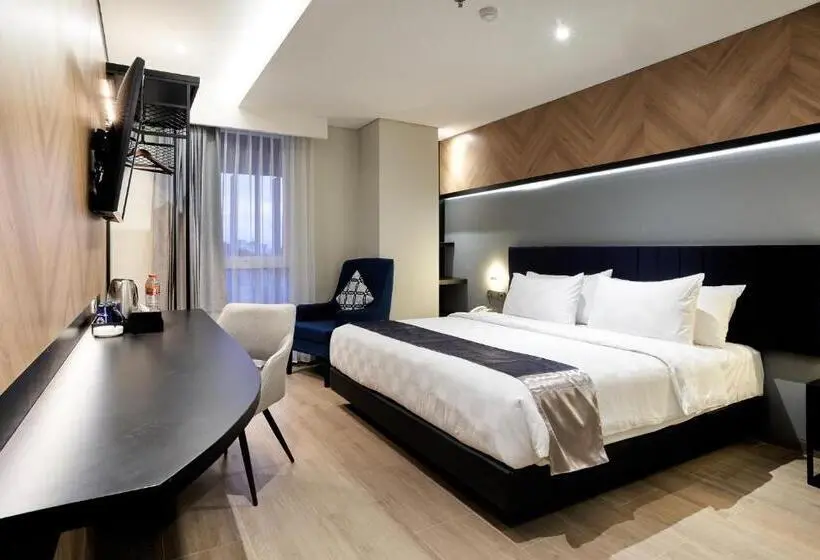 キングサイズベッドのスタンダードルーム, Cordela Suites Tasikmalaya