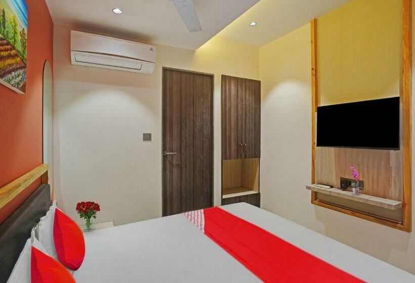 트리플 클래식 룸, The Hallmark By Wb Inn