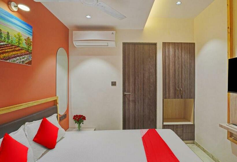 트리플 클래식 룸, The Hallmark By Wb Inn