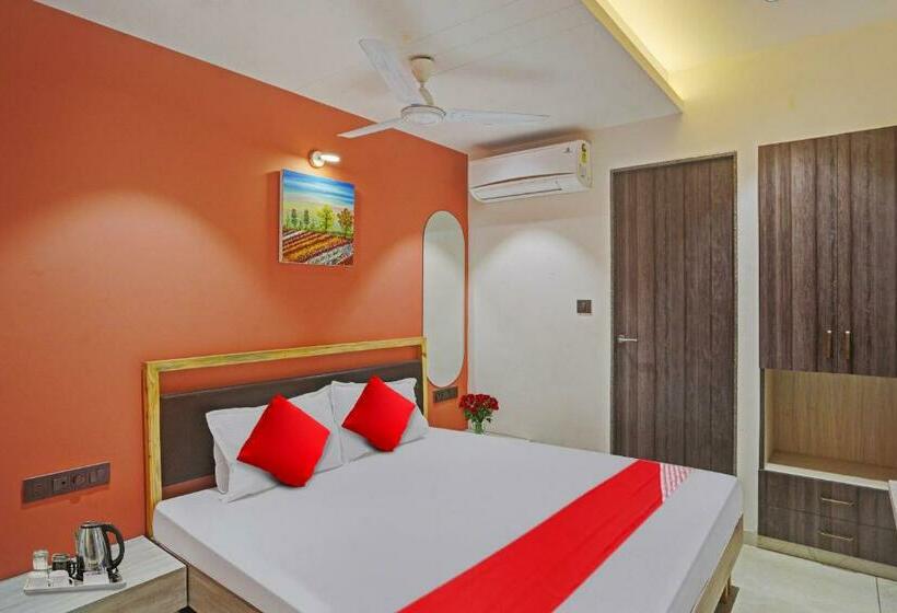 트리플 클래식 룸, The Hallmark By Wb Inn