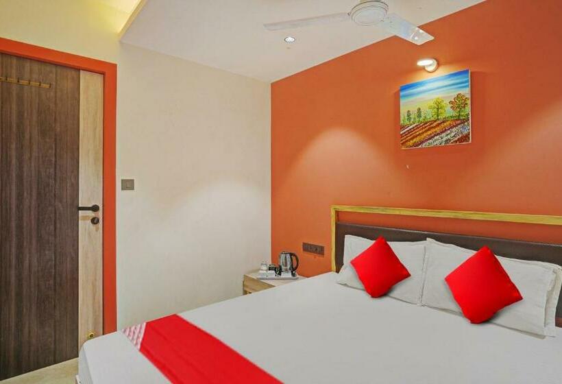 트리플 클래식 룸, The Hallmark By Wb Inn