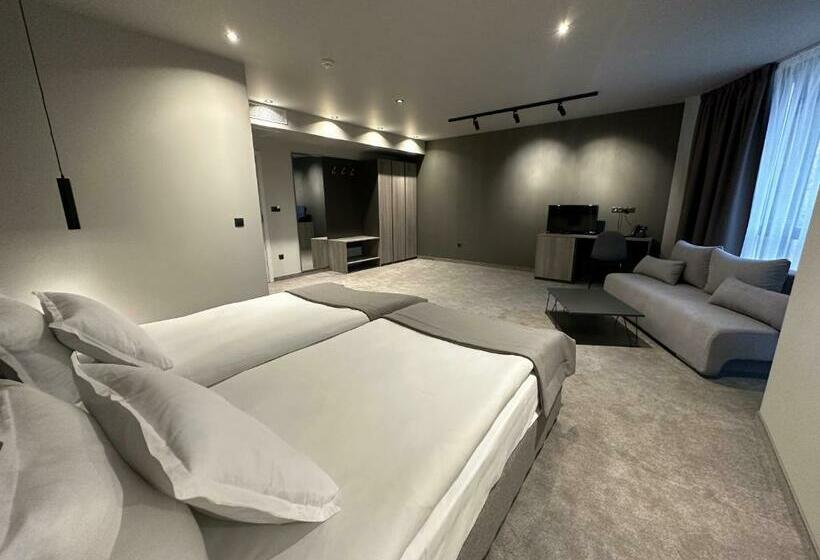 豪华房间, хотел валор