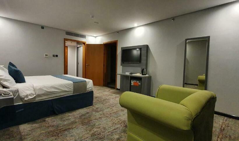 带大床的标准间, شركة الصنوبرة الفندقية فندق Pine In