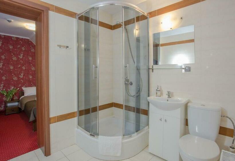 חדר אקונומי, Zajazd Drogorad Restauracja I Noclegi