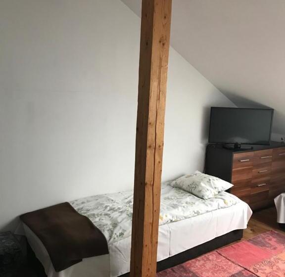 חדר משפחתי, Ranczo Sielanka