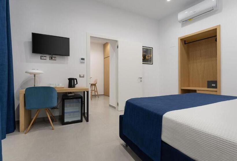 スタンダードルーム, B&b Family Martone