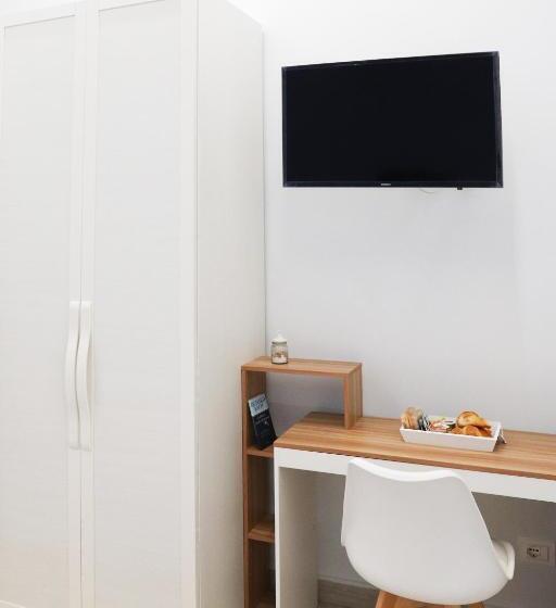 スタンダードルーム, B&b Family Martone