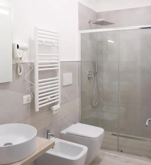 اتاق استاندارد با تخت بزرگ, B&b Family Martone