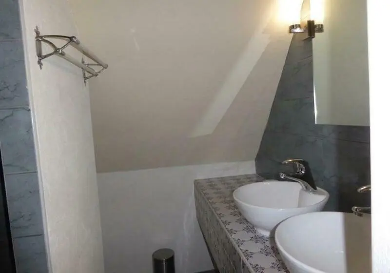 ファミリールーム, Chambres D Hotes à La Chandelle