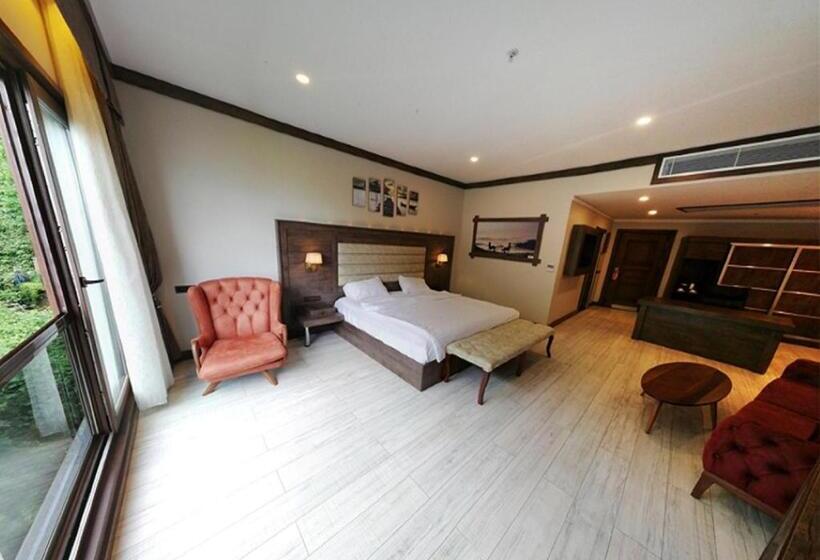 جناح, şelale Otel