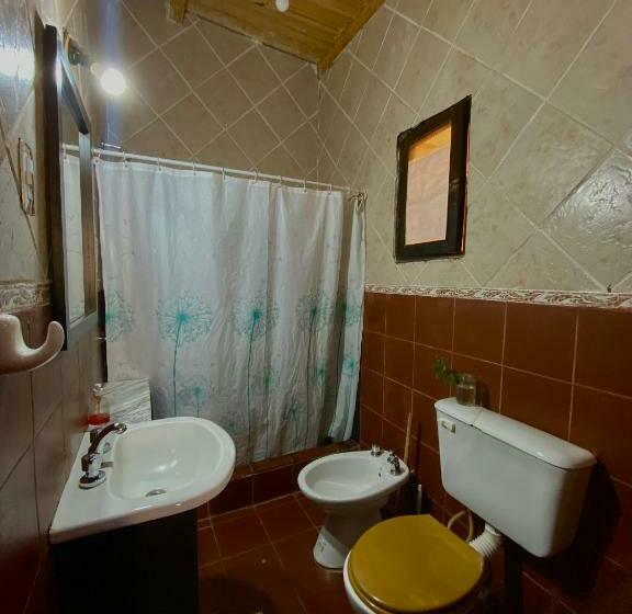 Четырехместный Номер Стандарт, Gran Casa Hostel&camping
