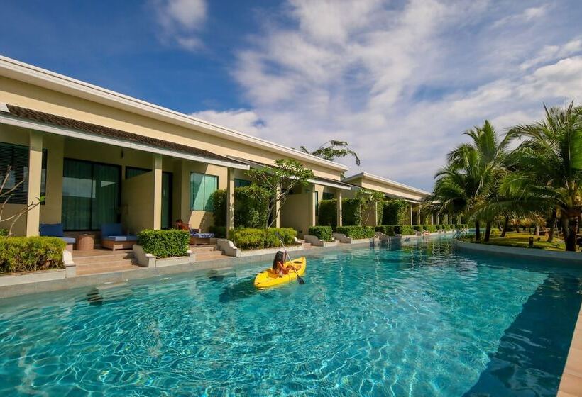 اتاق لوکس, Craft Resort & Villas, Phuket Town