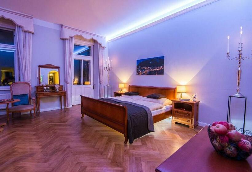 غرفة قياسية ثلاثية, De L Europe Gastein