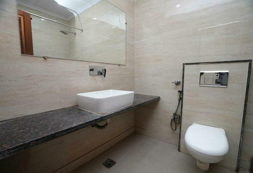 豪华房间, Silver Arc