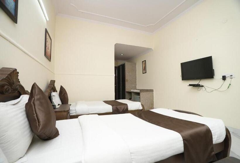 غرفة ديلوكس, Silver Arc