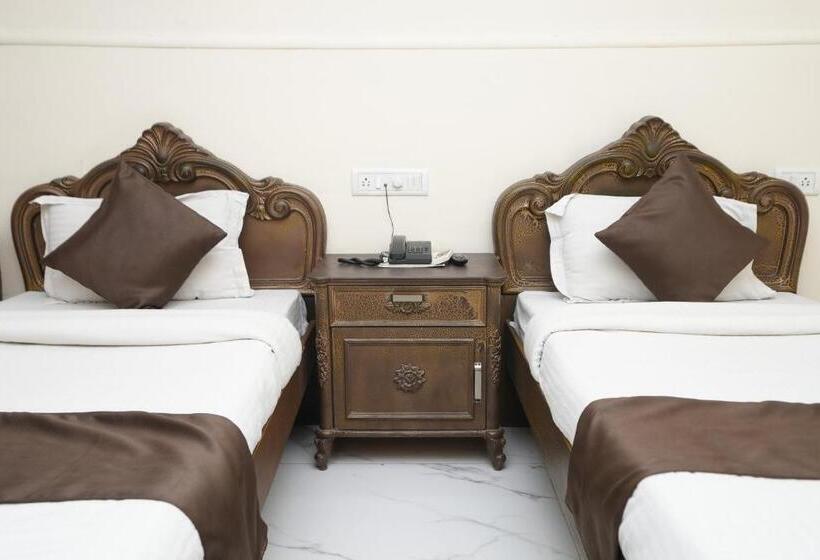 豪华房间, Silver Arc