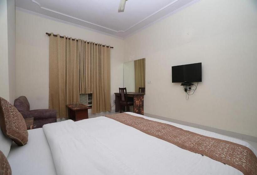 غرفة ديلوكس, Silver Arc