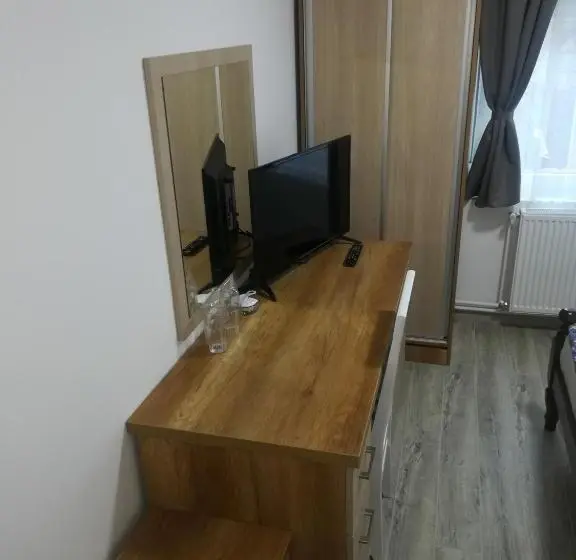 Quarto deluxe, Karavan 123