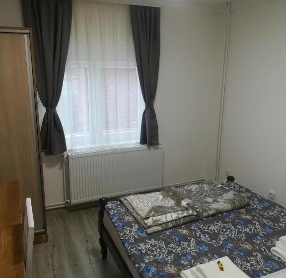 اتاق لوکس, Karavan 123