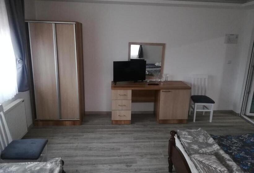 اتاق لوکس چهار تخته, Karavan 123