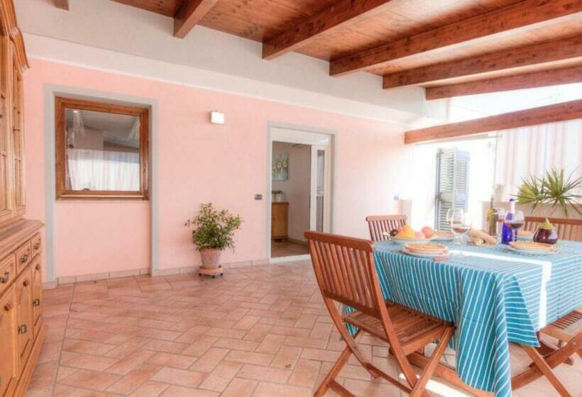 ２ベッドルームアパートメント, Appartamento A Pochi Passi Dal Mare