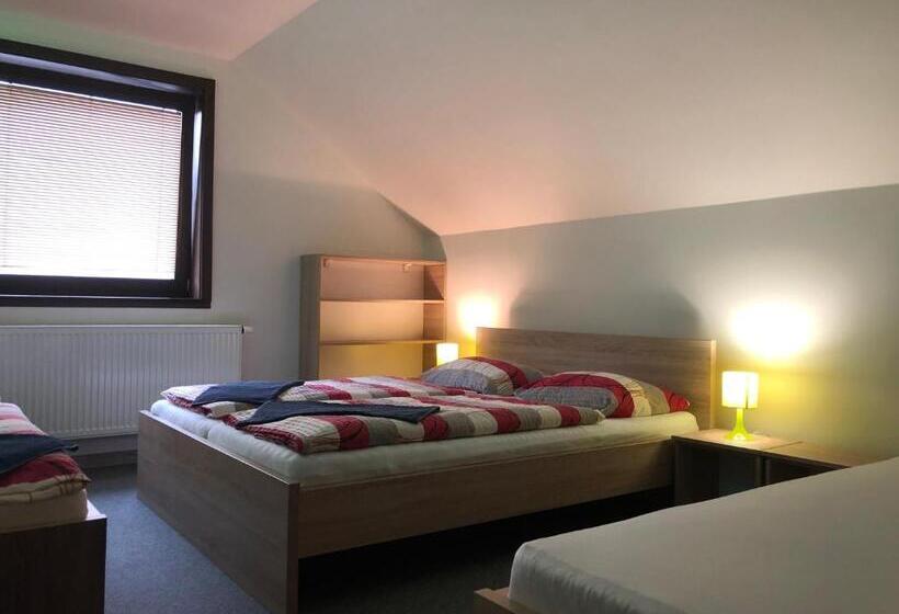 １ベッドルームアパートメント, Privát Miško