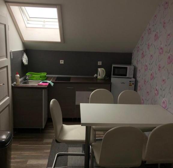 １ベッドルームアパートメント, Privát Miško