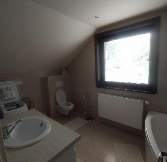 ２ベッドルームアパートメント, Privát Miško