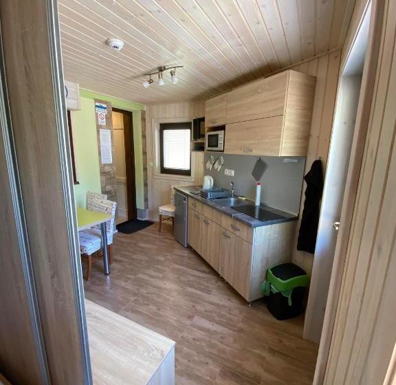 １階の１ベッドルームアパートメント, Privát Miško