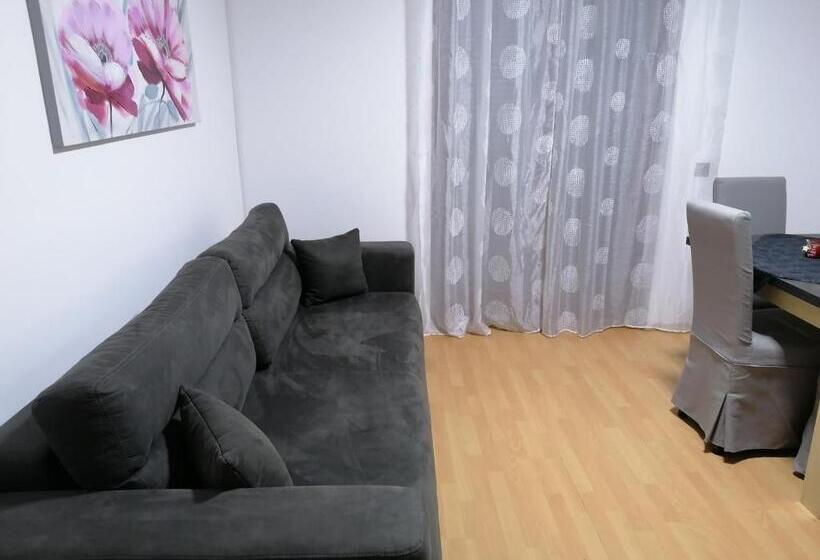 آپارتمان 1 خوابه با چشم‌انداز, Apartmani Nana Sokobanja