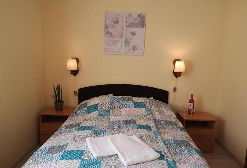 ３ベッドルームアパートメント, Balaton Panzió Füred