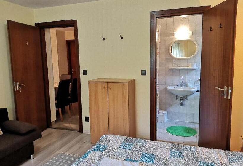 ファミリールーム, Balaton Panzió Füred