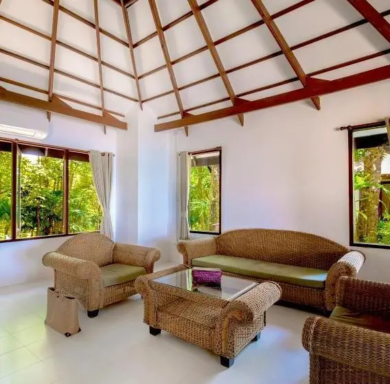Suite with Pool, Captain Hook Resort @koh Kood