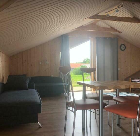 Standard Fyrbäddsrum med Balkong, Dobilas Ir Jura