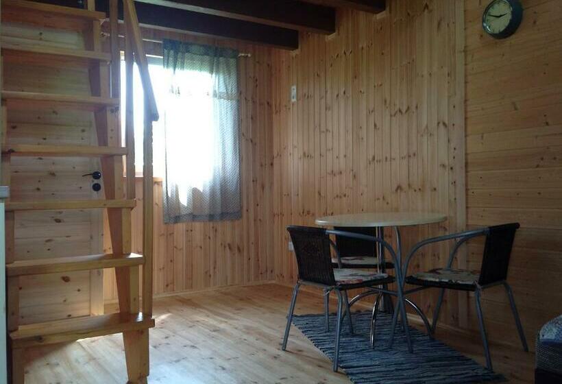 1 Sovrums Stuga, Dobilas Ir Jura