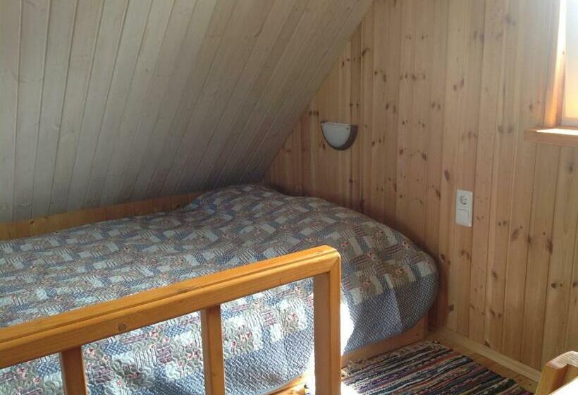 1 Sovrums Stuga, Dobilas Ir Jura