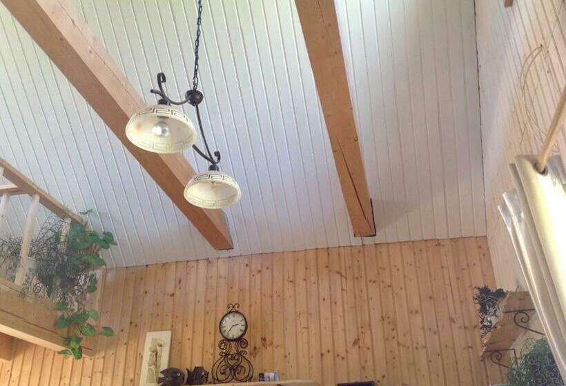 1 Sovrums Hus, Dobilas Ir Jura