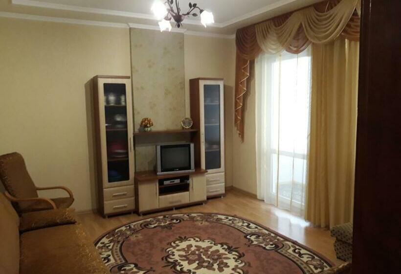 Balkonlu Süit, сонячна