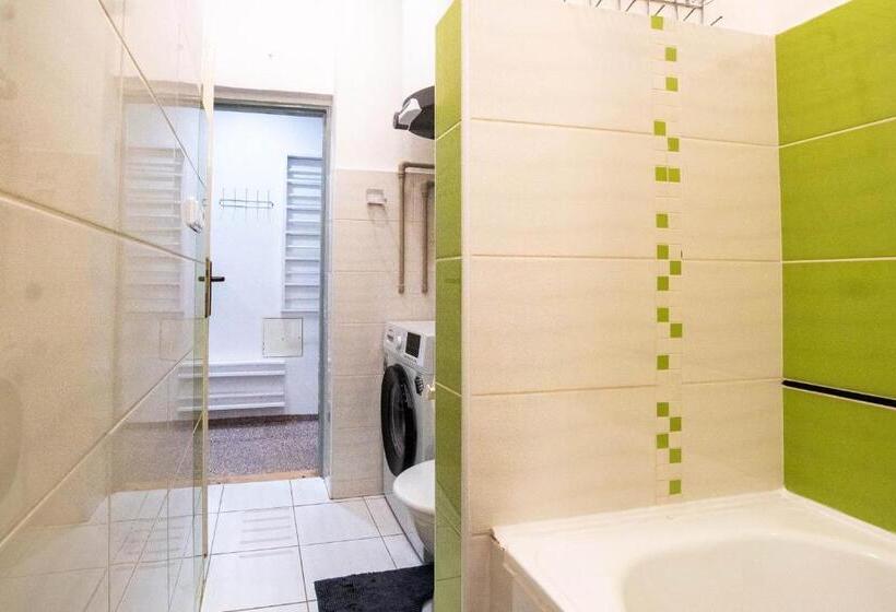 آپارتمان 1 خوابه, Pod Zámkem