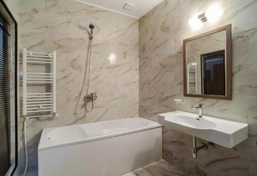 Standard-studio, Park Hotel Yambol