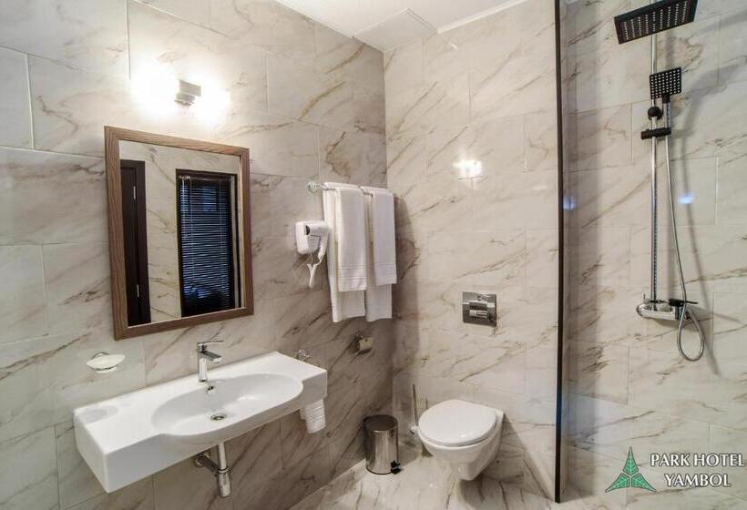 חדר בסיסי לשלושה, Park Hotel Yambol