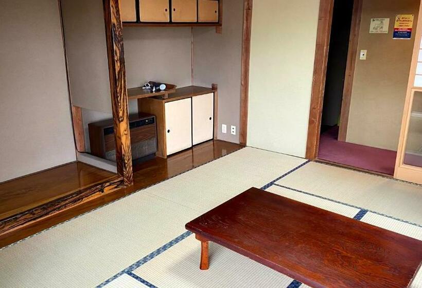 Chambre Quadruple Standard, ゲストハウス　華屋 (guest House Hanaya）