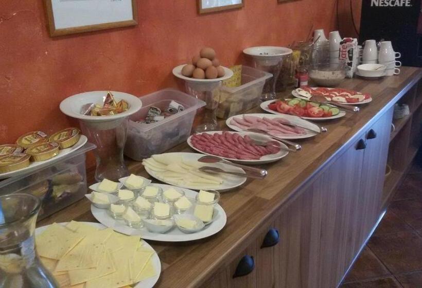 스탠다드 트리플 룸, Penzion Oliver