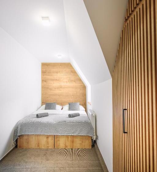 Четырехместный Номер Стандарт, Resort Lucky Jasna