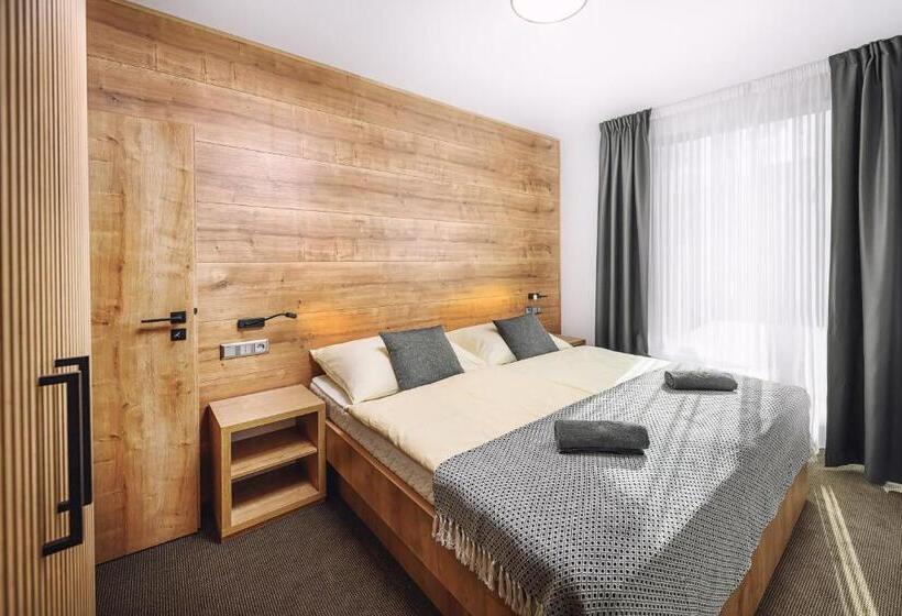 Студио Стандарт с Террасой, Resort Lucky Jasna