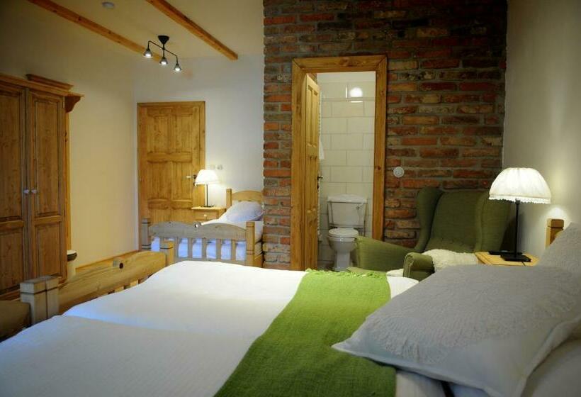 スタンダードトリプルルーム, Starý Svět