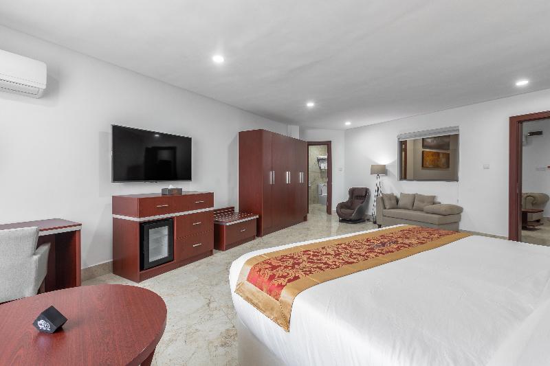 سوییت, Johnwood Hotel By Bolton